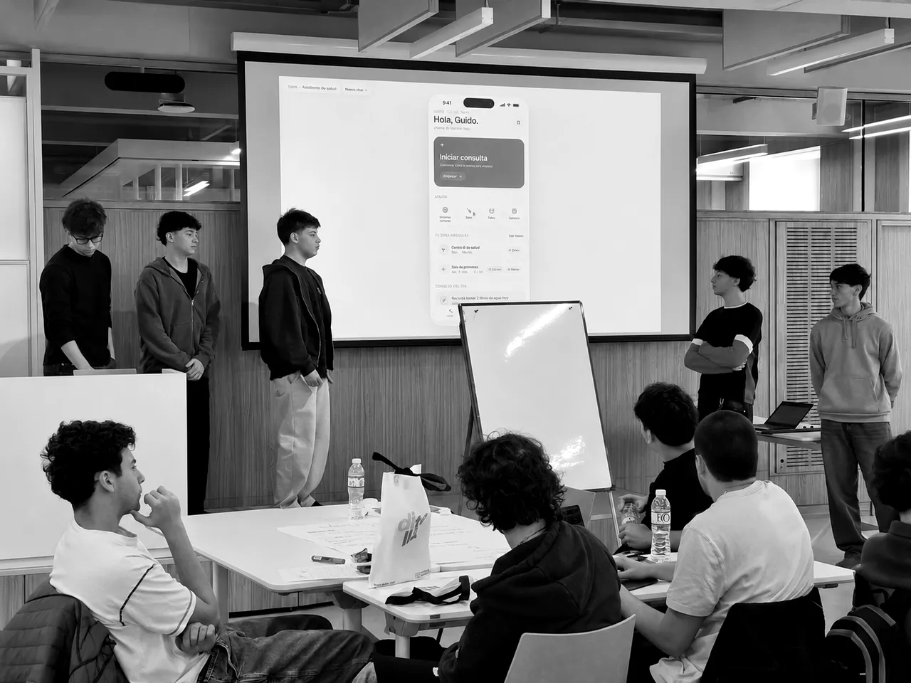 The Sana team presenting its proposal in a classroom at Universidad Torcuato Di Tella
